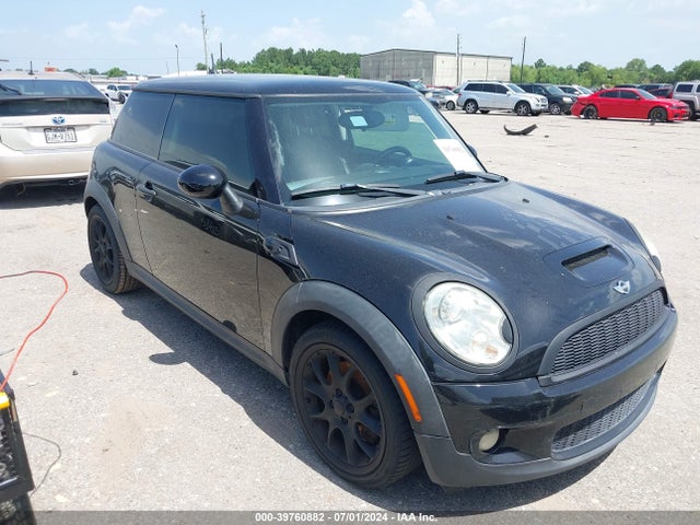 2009 MINI COOPER S WMWMF73579TT98218 Photo 0