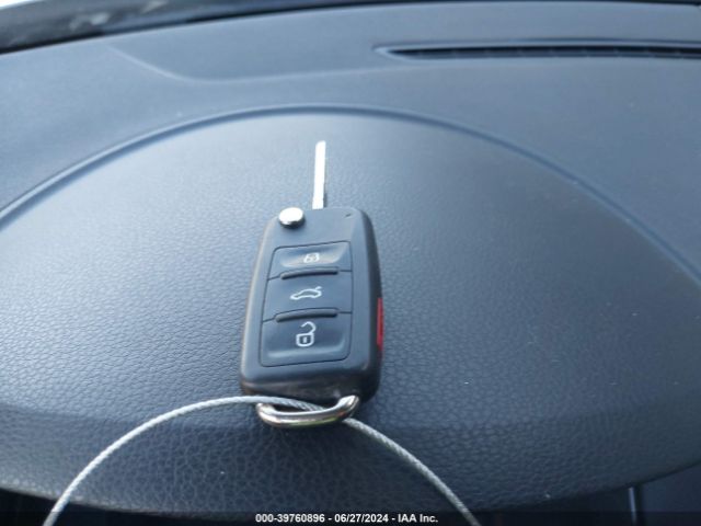 WVGAV3AX0EW586282 Volkswagen TIGUAN SE