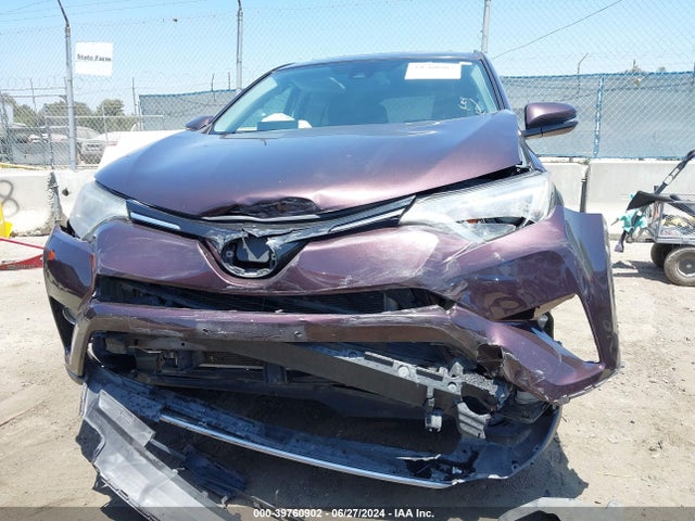 Toyota Rav4 Xle 2018 2T3WFREV9JW425523 Image 12