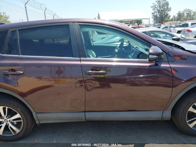 Toyota Rav4 Xle 2018 2T3WFREV9JW425523 Image 13