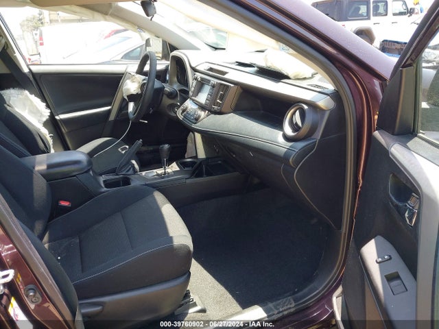 Toyota Rav4 Xle 2018 2T3WFREV9JW425523 Image 5