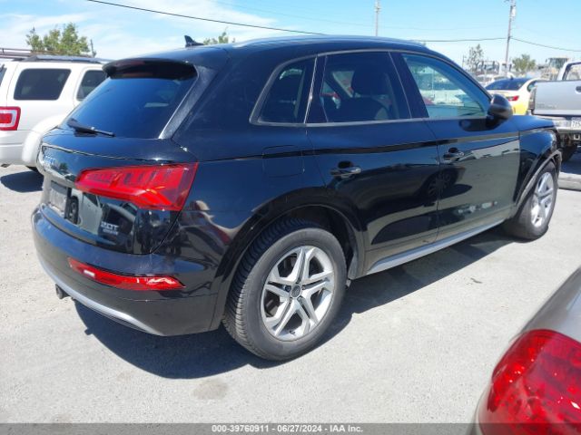 WA1ANAFY1J2247309 Audi Q5 2.0t Premium/2.0t Tech Premium