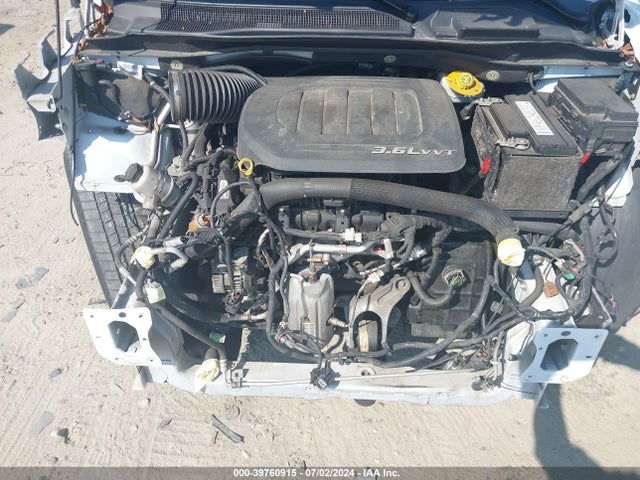 2C4RC1GG9ER237137 Chrysler Town & Country Limited
