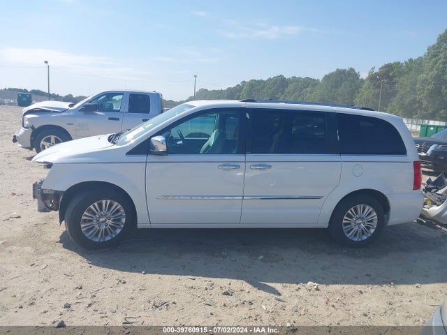 2C4RC1GG9ER237137 Chrysler Town & Country Limited