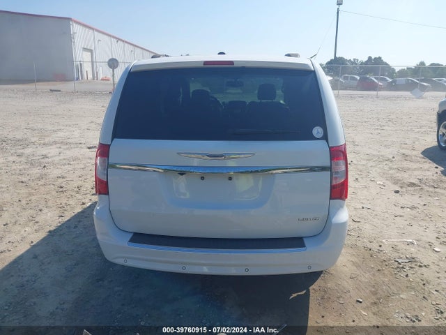 2C4RC1GG9ER237137 Chrysler Town & Country Limited