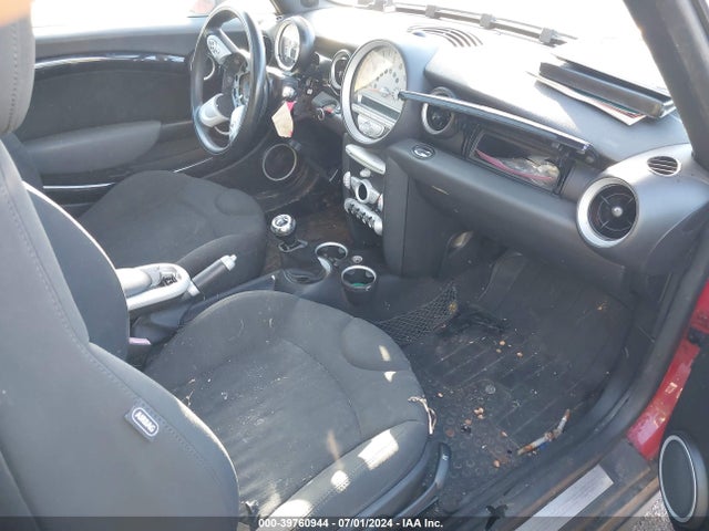 2007 MINI COOPER S WMWMF73547TL86119 Photo 4
