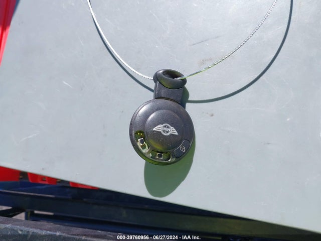 2007 MINI COOPER WMWMF335X7TT51092 Photo 10