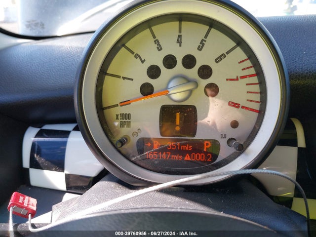 2007 MINI COOPER WMWMF335X7TT51092 Photo 6
