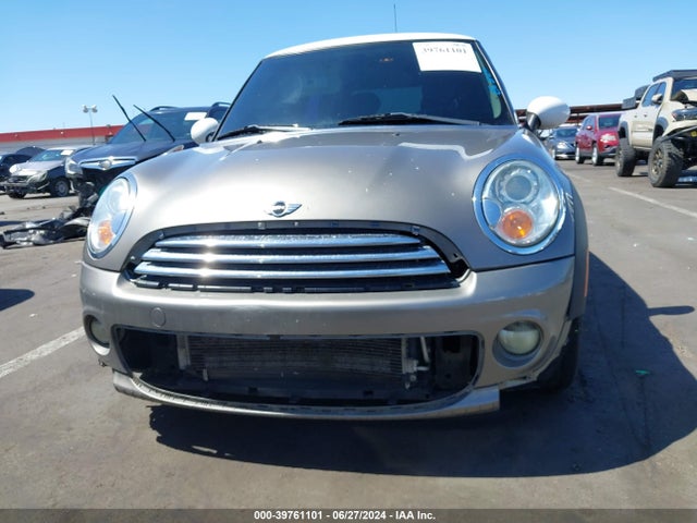 2012 MINI COOPER WMWSU3C58CT262581 Photo 5