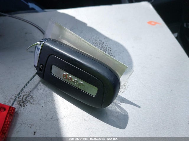 3C4NJCEB2MT518831 Jeep Compass 80th Anniversary Fwd
