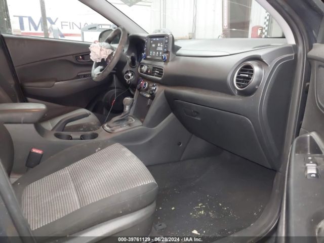 KM8K12AA0KU198403 Hyundai Kona Se