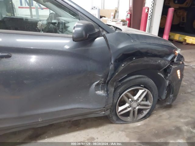 KM8K12AA0KU198403 Hyundai Kona Se