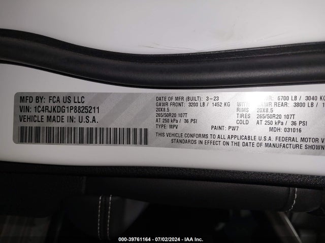 1C4RJKDG1P8825211 Jeep Grand Cherokee L Overland 4x4