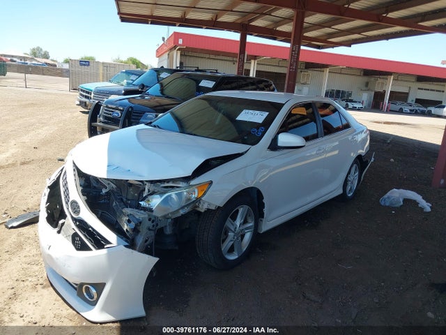 Toyota CAMRY SE 2014 4T1BF1FK7EU308980 Image 2