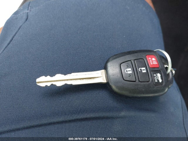 Toyota COROLLA LE 2017 2T1BURHE8HC958287 Image 11
