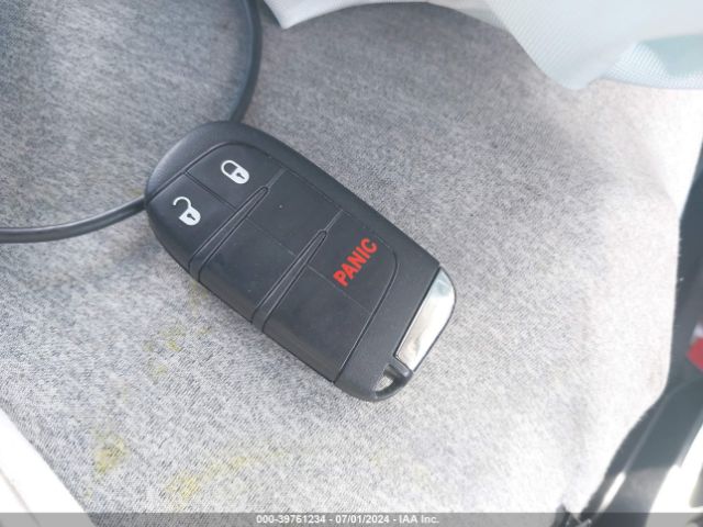 ZACNJBAB3KPK61924 Jeep Renegade Sport 4x4