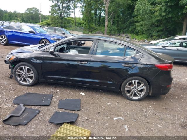 5NPD84LFXHH103829 Hyundai Elantra Limited