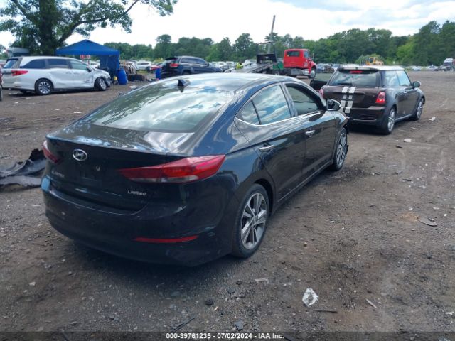 5NPD84LFXHH103829 Hyundai Elantra Limited
