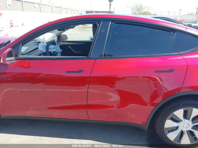 Tesla Model Y Long Range/rwd 2024 7SAYGDED4RF008220 Image 14