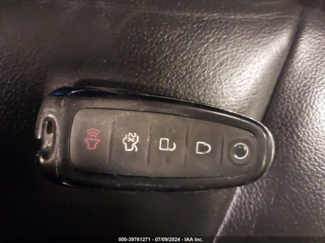 1FADP3J25FL277965 Ford Focus Titanium