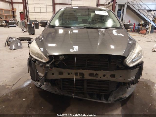 1FADP3J25FL277965 Ford Focus Titanium
