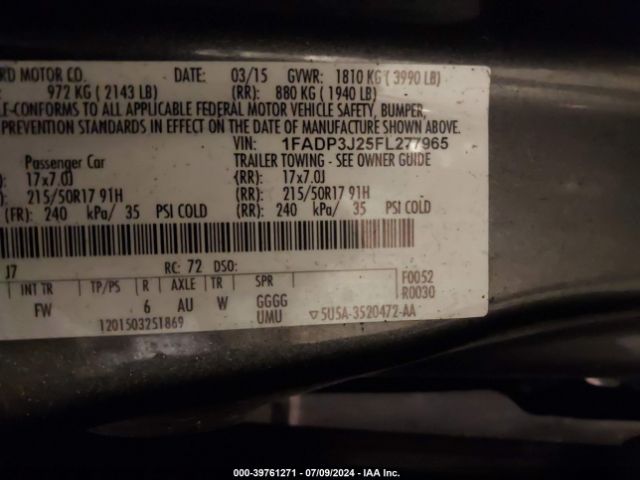 1FADP3J25FL277965 Ford Focus Titanium