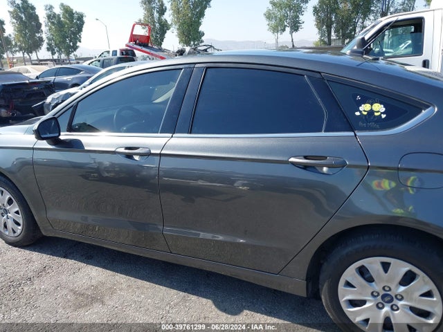 Ford FUSION S 2019 3FA6P0G75KR232613 Image 14