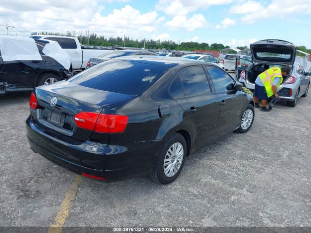 3VW2K7AJ7EM380474 Volkswagen Jetta 2.0l S