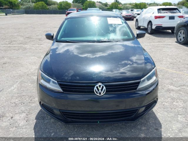 3VW2K7AJ7EM380474 Volkswagen Jetta 2.0l S