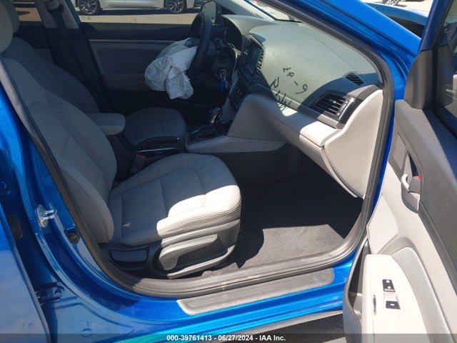 Hyundai ELANTRA SEL 2018 5NPD84LF2JH214963 Image 5