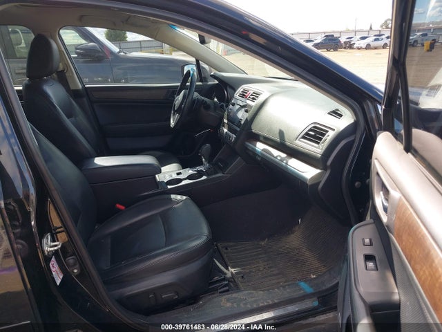 Продажа на аукционе авто 2017 Subaru Outback 2.5i Limited, vin: 4S4BSAKC4H3262979, номер лота: 39761483