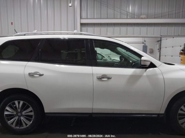 5N1DR2MM6HC649596 Nissan Pathfinder Sv
