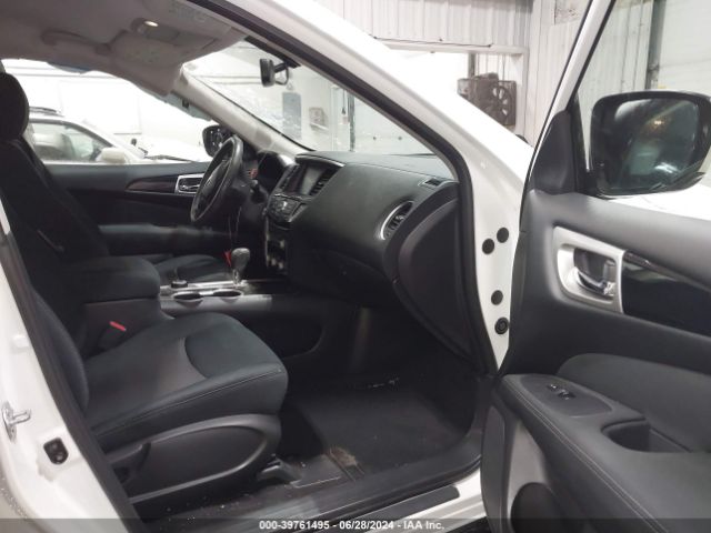 5N1DR2MM6HC649596 Nissan Pathfinder Sv