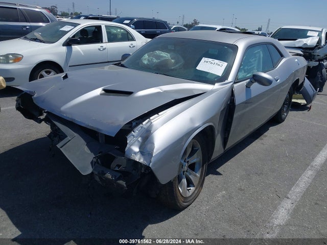 Dodge Challenger Sxt 2018 2C3CDZAG2JH245904 Image 2