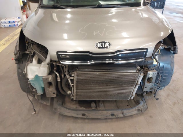KIA SOUL + 2018 KNDJP3A52J7537621 Image 15