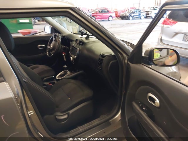 KIA SOUL + 2018 KNDJP3A52J7537621 Image 5