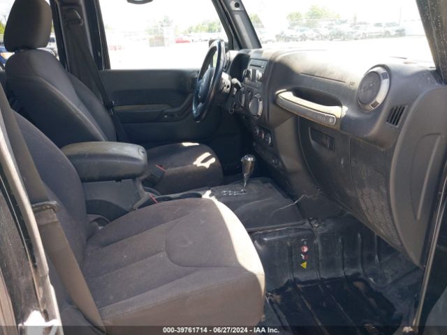 1C4HJWDG6FL601804 Jeep Wrangler Unlimited Sport