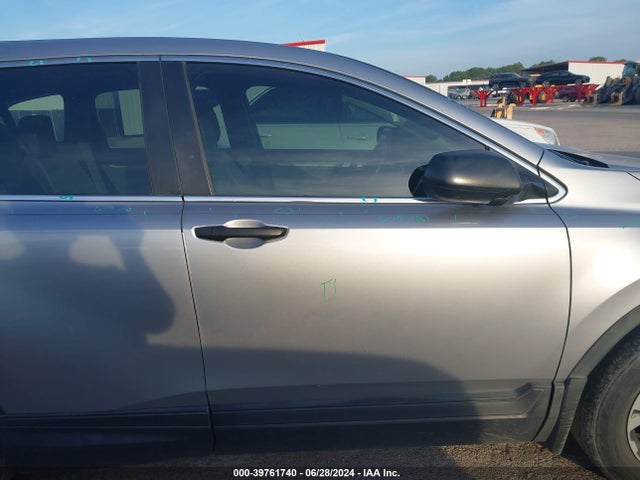 Honda CR-V LX 2019 2HKRW5H39KH421027 Image 13