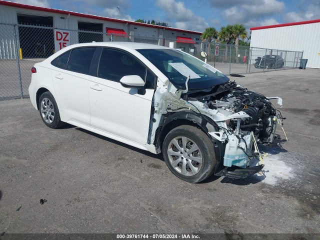 Toyota COROLLA LE 2022 5YFEPMAE3NP293120 главное изображение