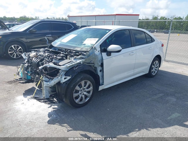 Toyota COROLLA LE 2022 5YFEPMAE3NP293120 Image 2