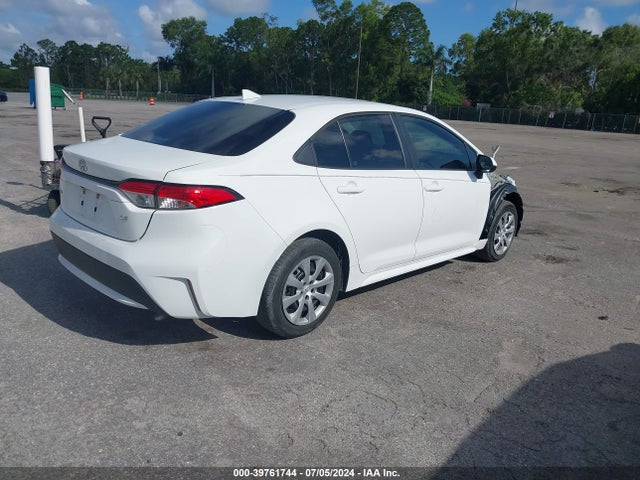 Toyota COROLLA LE 2022 5YFEPMAE3NP293120 Image 4
