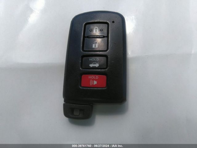 4T1BD1FK9GU182632 Toyota Camry Hybrid Se