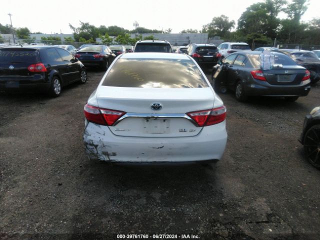 4T1BD1FK9GU182632 Toyota Camry Hybrid Se