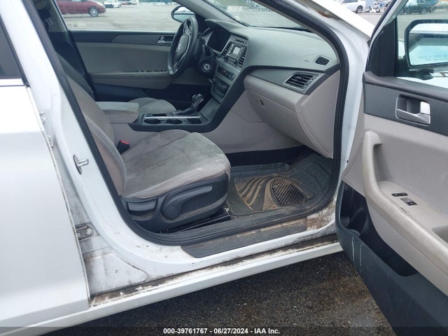 Hyundai Sonata 2016 5NPE24AF6GH395258 Image 5