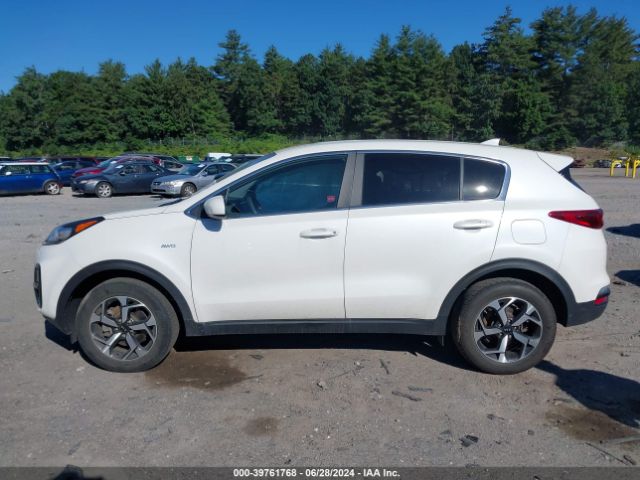KNDPMCAC3N7979427 KIA Sportage Lx