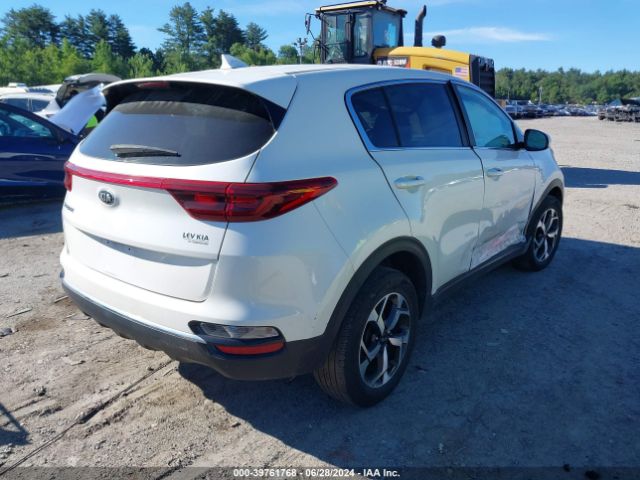 KNDPMCAC3N7979427 KIA Sportage Lx