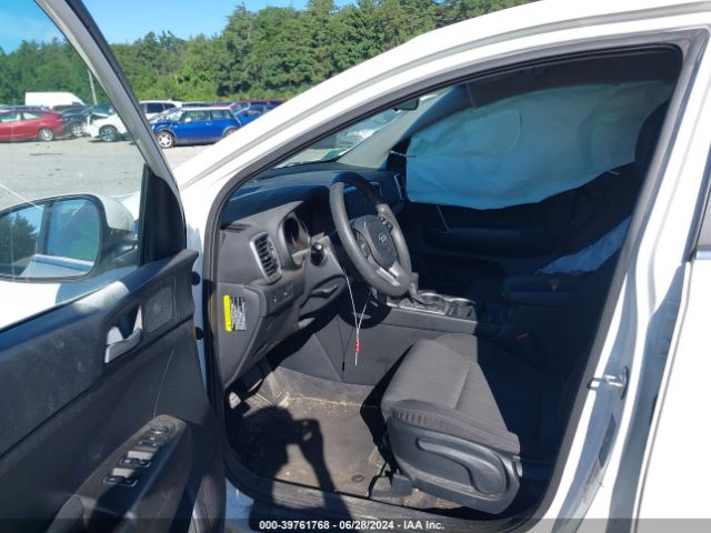 KNDPMCAC3N7979427 KIA Sportage Lx