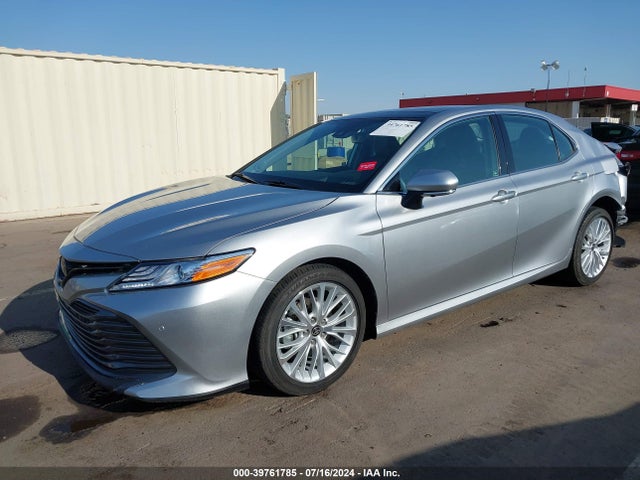 Toyota CAMRY XLE 2020 4T1F11AK1LU500559 Image 2