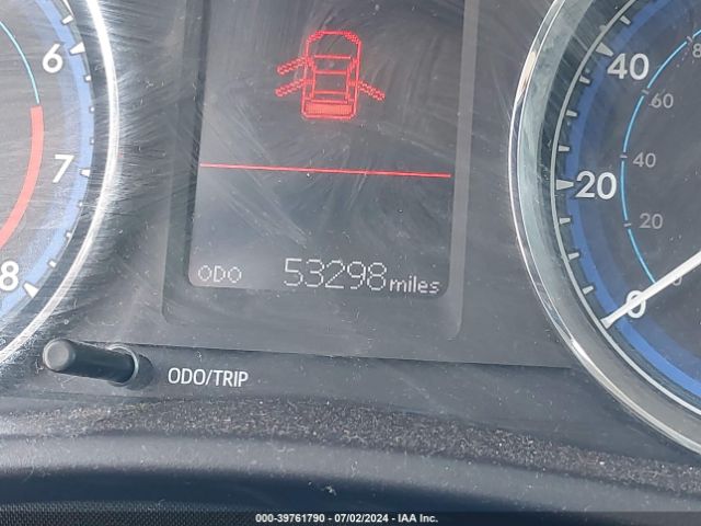 5YFBURHEXHP699849 Toyota COROLLA LE