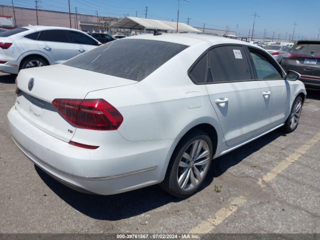 1VWLA7A36KC009098 Volkswagen Passat 2.0t Wolfsburg Edition